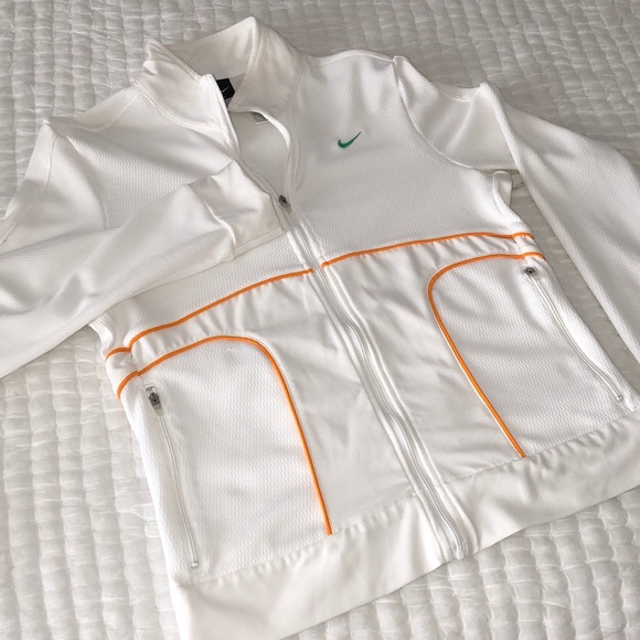 nike tennis warm up jacket